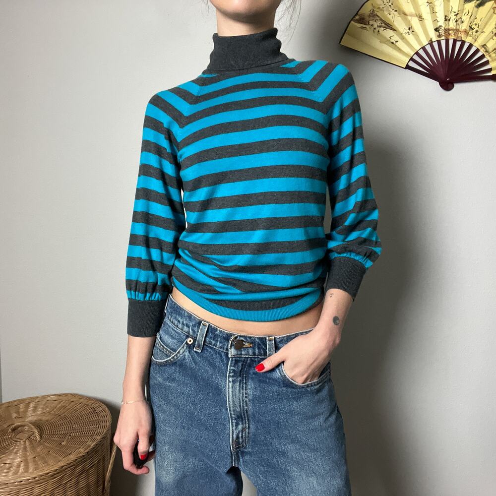y2k express gray blue striped fitted turtleneck 3/4 sleeve knit sweater top